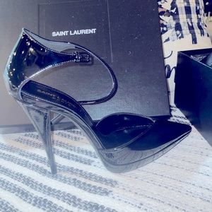 Saint Laurent patent leather Mary Jane Pump